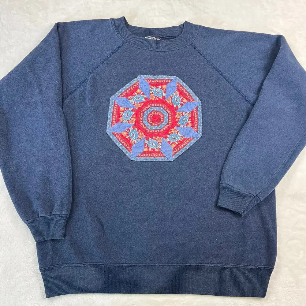 Hanes active vintage navy blue sweater shirt women’s size Large Quilted Design